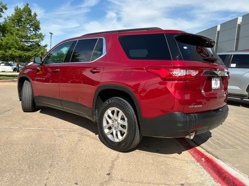 Used 2020 Chevrolet Traverse LT FWD image 8