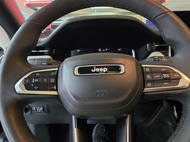 Used 2025 Jeep Compass Limited w/ Elite Group AWD/4WD image 24