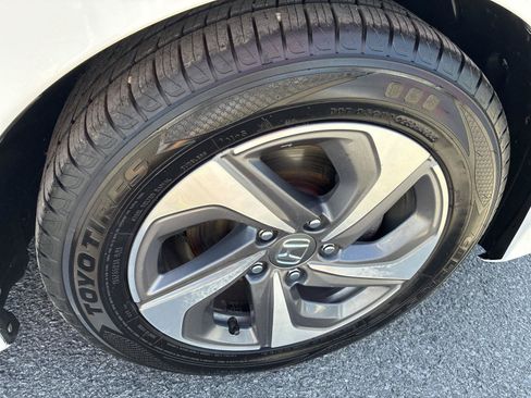 Used 2019 Honda Insight EX image 9
