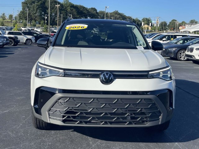 Certified 2026 Volkswagen Taos SE AWD/4WD image 2