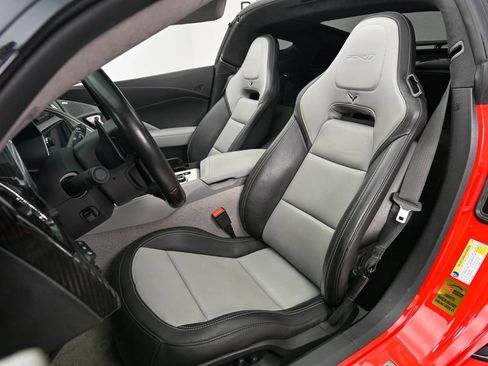 Used 2019 Chevrolet Corvette ZR1 RWD image 3