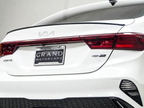 Used 2024 Kia Forte GT-Line w/ GT-Line Premium Package FWD image 13