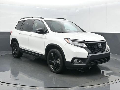 Used 2021 Honda Passport Elite image 2