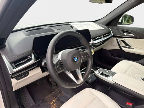 New 2026 BMW X1 xDrive28i w/ Technology Package AWD/4WD image 17