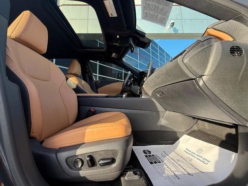 Used 2024 Lexus RX 350 Premium Plus image 11