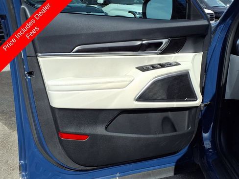 Used 2025 Kia Telluride S AWD/4WD image 29