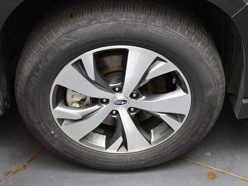 Certified 2025 Subaru Ascent Premium AWD/4WD image 10