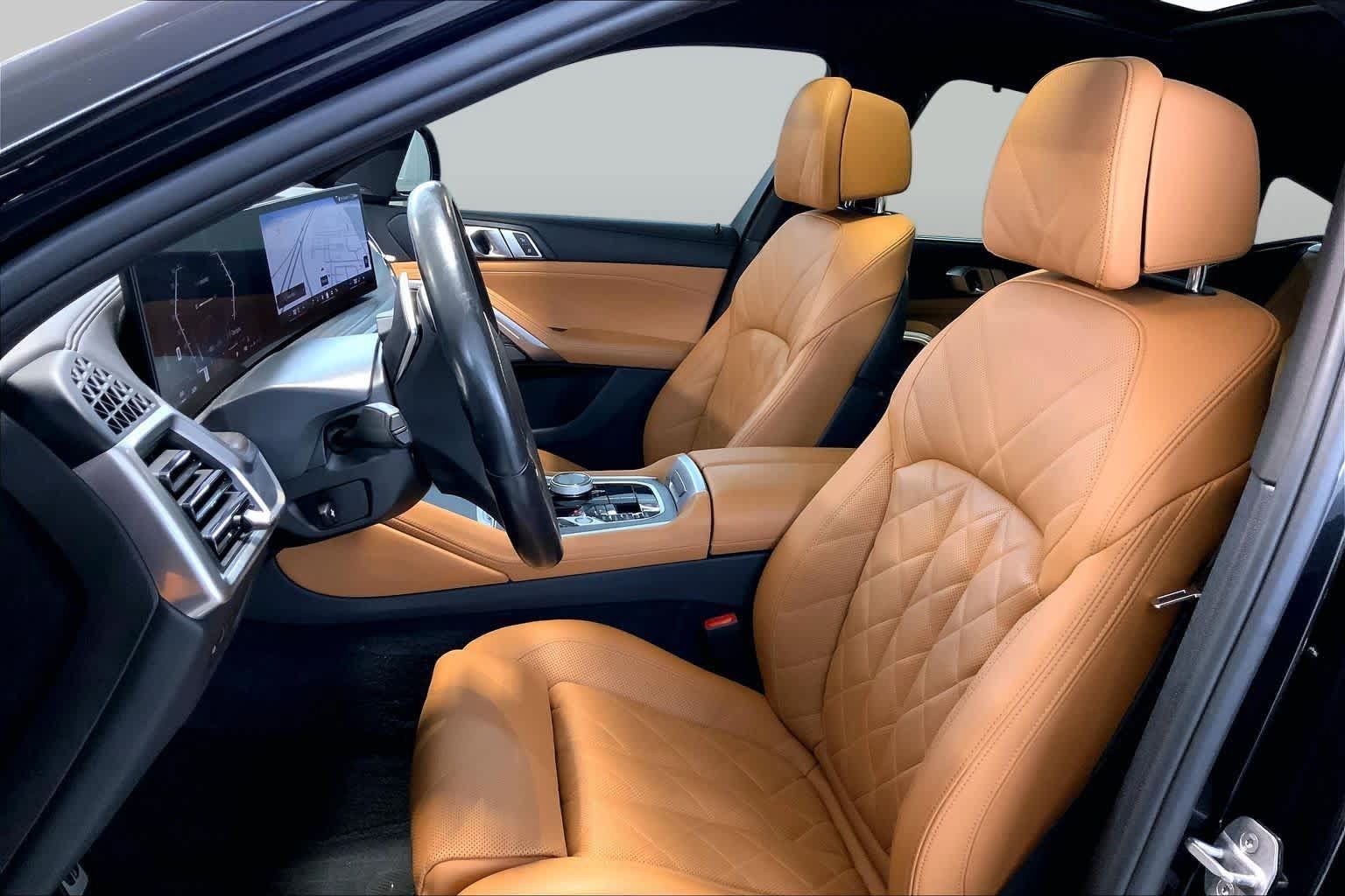 Used 2024 BMW X6 M60i w/ Dynamic Handling Package AWD/4WD image 7