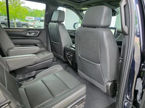 Used 2023 Chevrolet Tahoe LT w/ Luxury Package AWD/4WD image 14