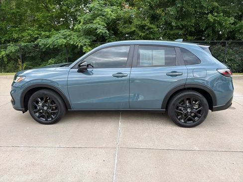 Used 2024 Honda HR-V Sport image 2