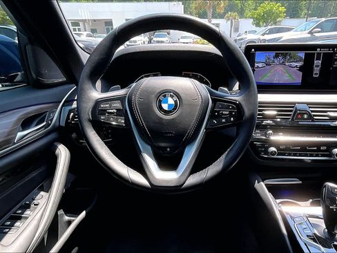 Certified 2023 BMW 530i xDrive w/ Premium Package AWD/4WD image 6