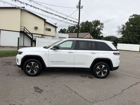 Used 2024 Jeep Grand Cherokee Limited 4xe AWD/4WD image 8