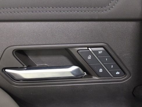 Used 2024 GMC Hummer EV 3X image 15