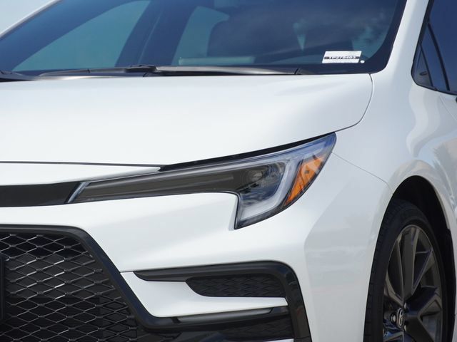 Used 2026 Toyota Corolla SE FWD image 4