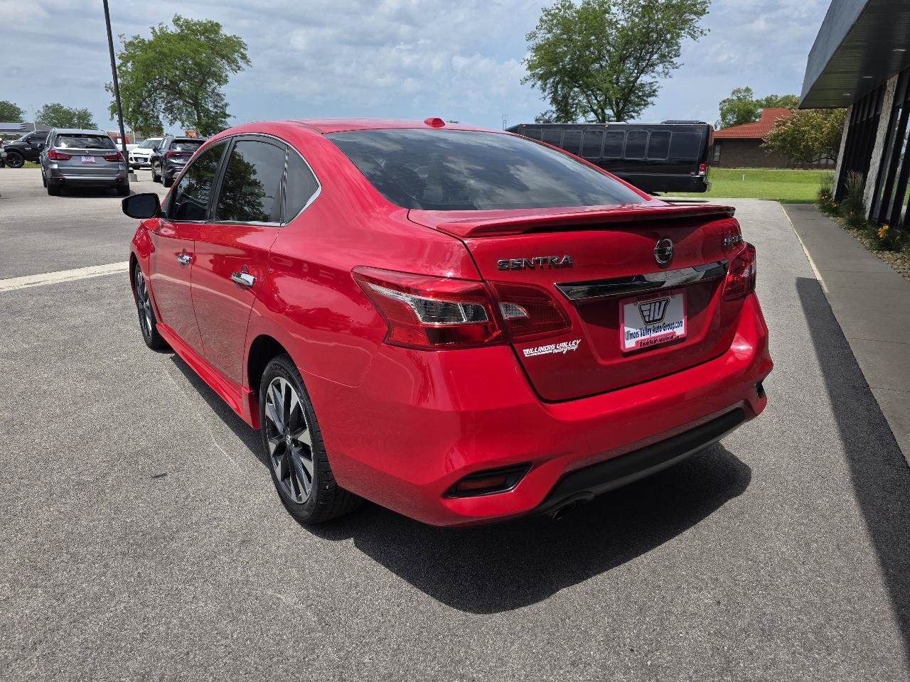 Used 2019 Nissan Sentra SR Turbo FWD image 9