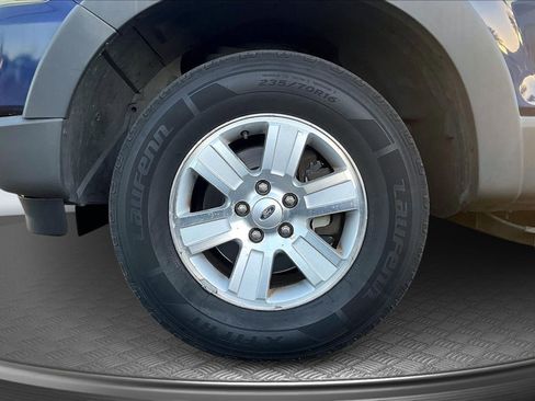 Used 2006 Ford Explorer XLT image 9