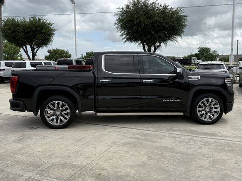 Used 2024 GMC Sierra 1500 Denali w/ Denali Reserve Package image 3