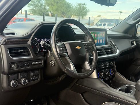 Used 2021 Chevrolet Suburban Premier w/ Premium Package image 19