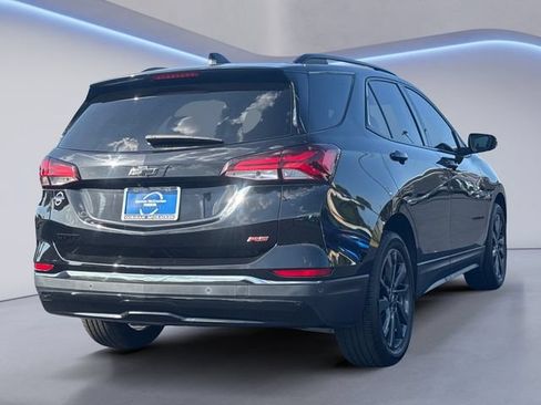 Used 2022 Chevrolet Equinox RS w/ RS Leather Package FWD image 5