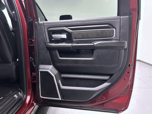 Used 2024 RAM 2500 Laramie w/ Sport Appearance Package image 17