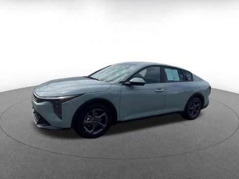 Used 2025 Kia K4 FWD image 8