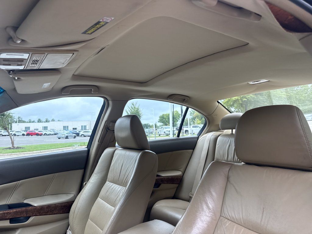 Used 2009 Honda Accord EX-L image 30