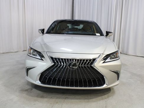 Used 2025 Lexus ES 350 w/ Technology Package FWD image 36