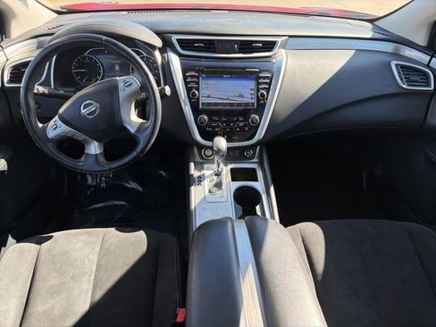 Used 2018 Nissan Murano SV image 9