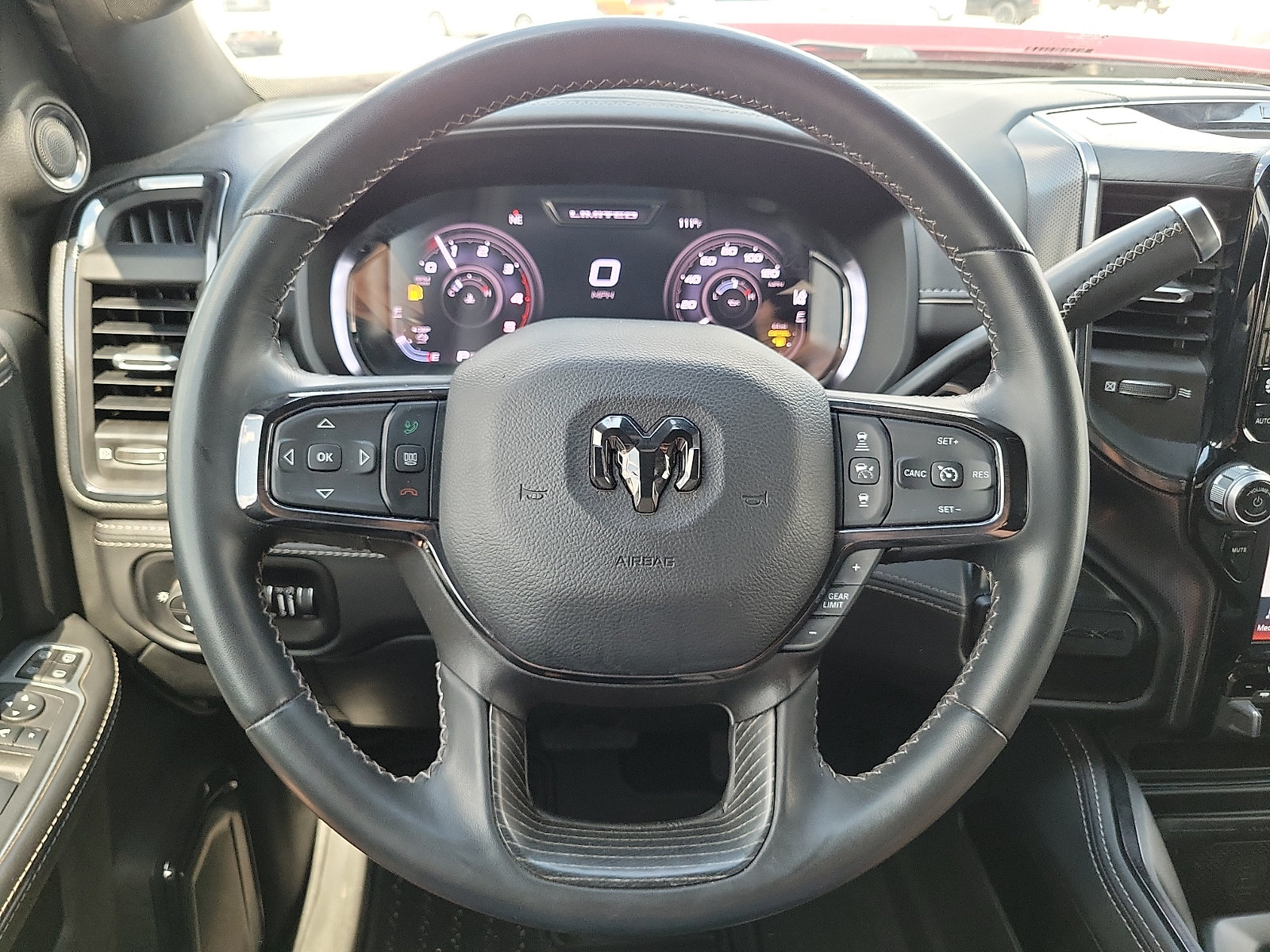 Used 2024 RAM 2500 Limited AWD/4WD image 19