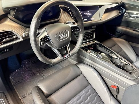 Used 2023 Audi RS e-tron GT w/ Carbon Performance Package AWD/4WD image 9