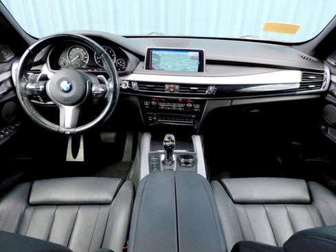 Used 2016 BMW X5 xDrive50i image 9