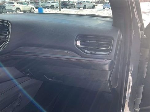 Used 2024 Dodge Durango GT image 17