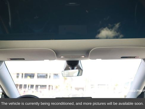 Used 2023 Tesla Model Y Long Range image 29