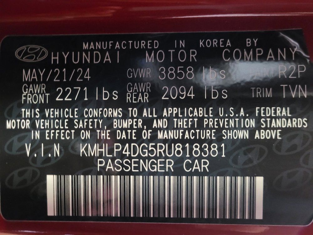 Used 2024 Hyundai Elantra Limited FWD image 33
