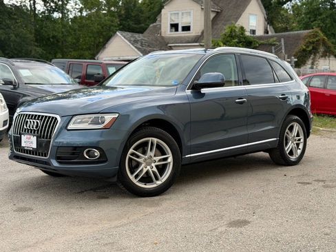 Used 2015 Audi Q5 2.0T Premium Plus w/ Technology Package AWD/4WD image 2