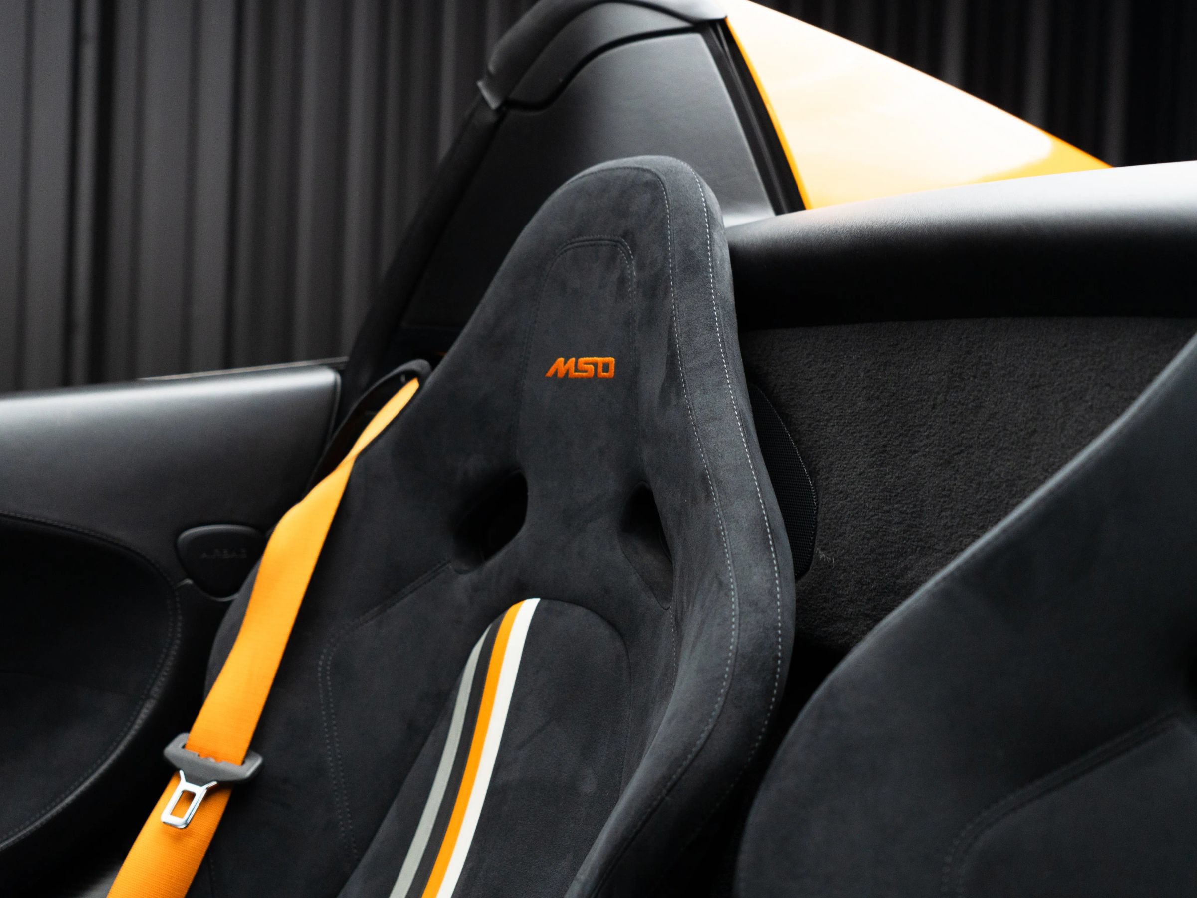 Used 2019 McLaren 570S Spider RWD image 39