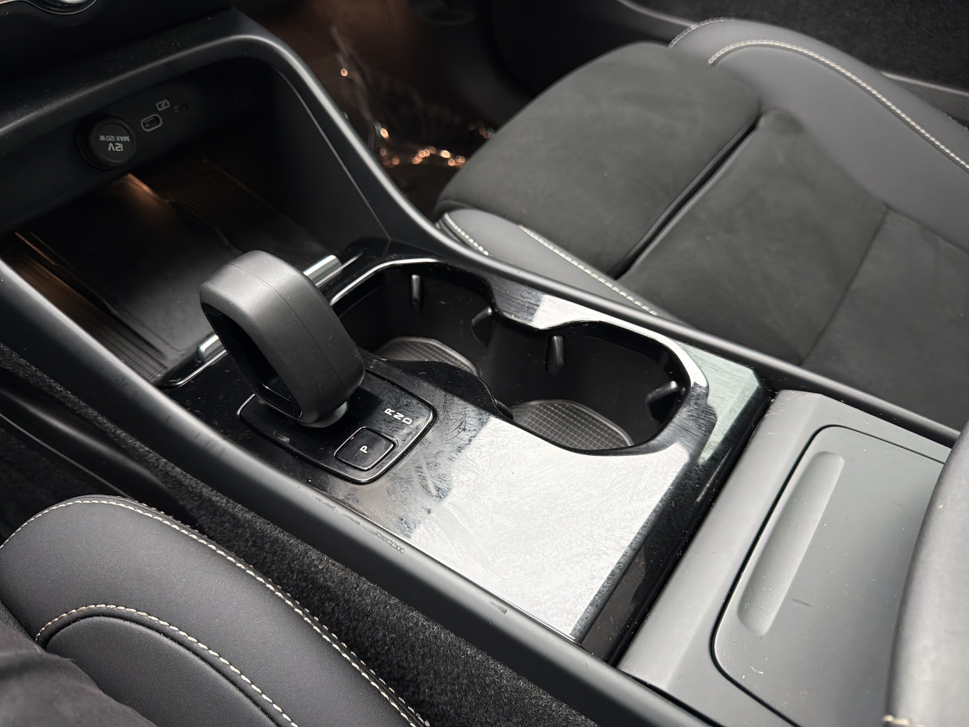 Certified 2023 Volvo C40 P8 Recharge Plus w/ Climate Package AWD/4WD image 26