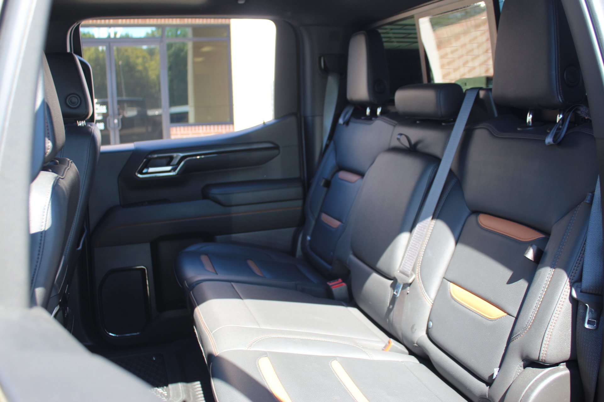 Used 2023 GMC Sierra 1500 AT4 w/ AT4 Premium Package AWD/4WD image 32