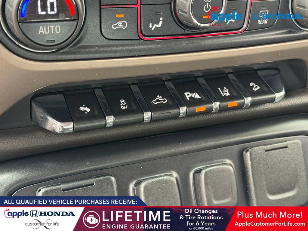 Used 2015 GMC Sierra 1500 Denali w/ Driver Alert Package AWD/4WD image 25