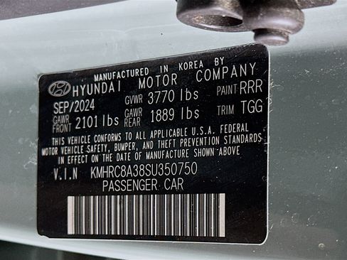 Used 2025 Hyundai Venue SEL FWD image 12