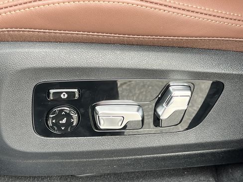 New 2026 BMW X5 xDrive40i w/ Climate Comfort Package AWD/4WD image 19