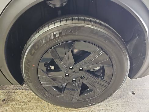 New 2026 Subaru Uncharted AWD image 35