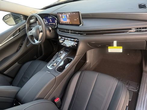 New 2025 INFINITI QX60 Luxe image 26