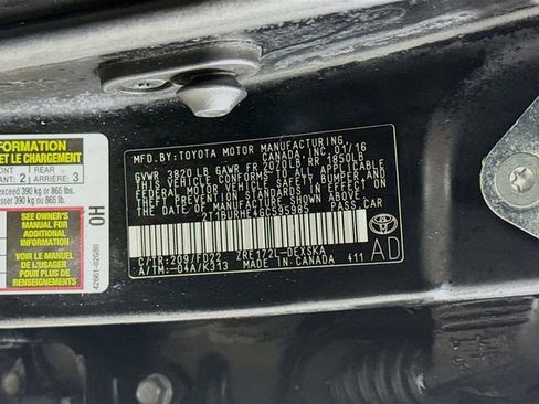 Used 2016 Toyota Corolla S Special Edition image 31