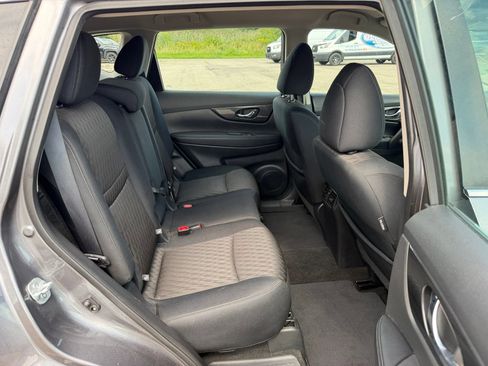 Used 2017 Nissan Rogue S AWD/4WD image 34