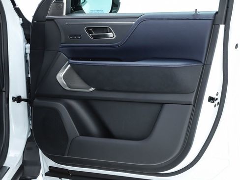 New 2026 INFINITI QX80 4WD image 33