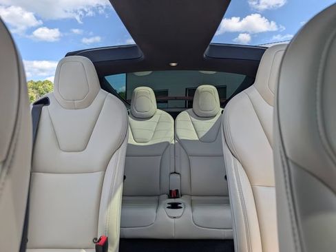 Used 2021 Tesla Model X Long Range AWD/4WD image 19