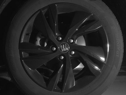 Used 2024 Buick Encore GX Sport Touring FWD image 11