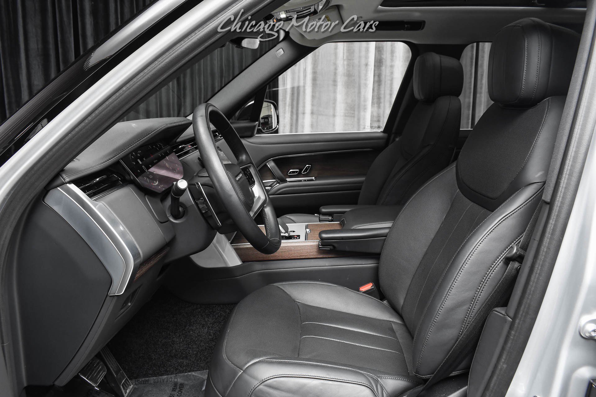 Used 2024 Land Rover Range Rover SE AWD/4WD image 20