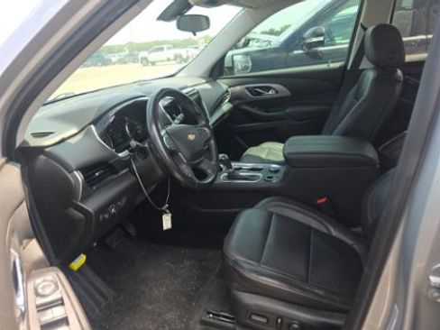 Used 2019 Chevrolet Traverse LT w/ LPO, Floor Liner Package FWD image 6